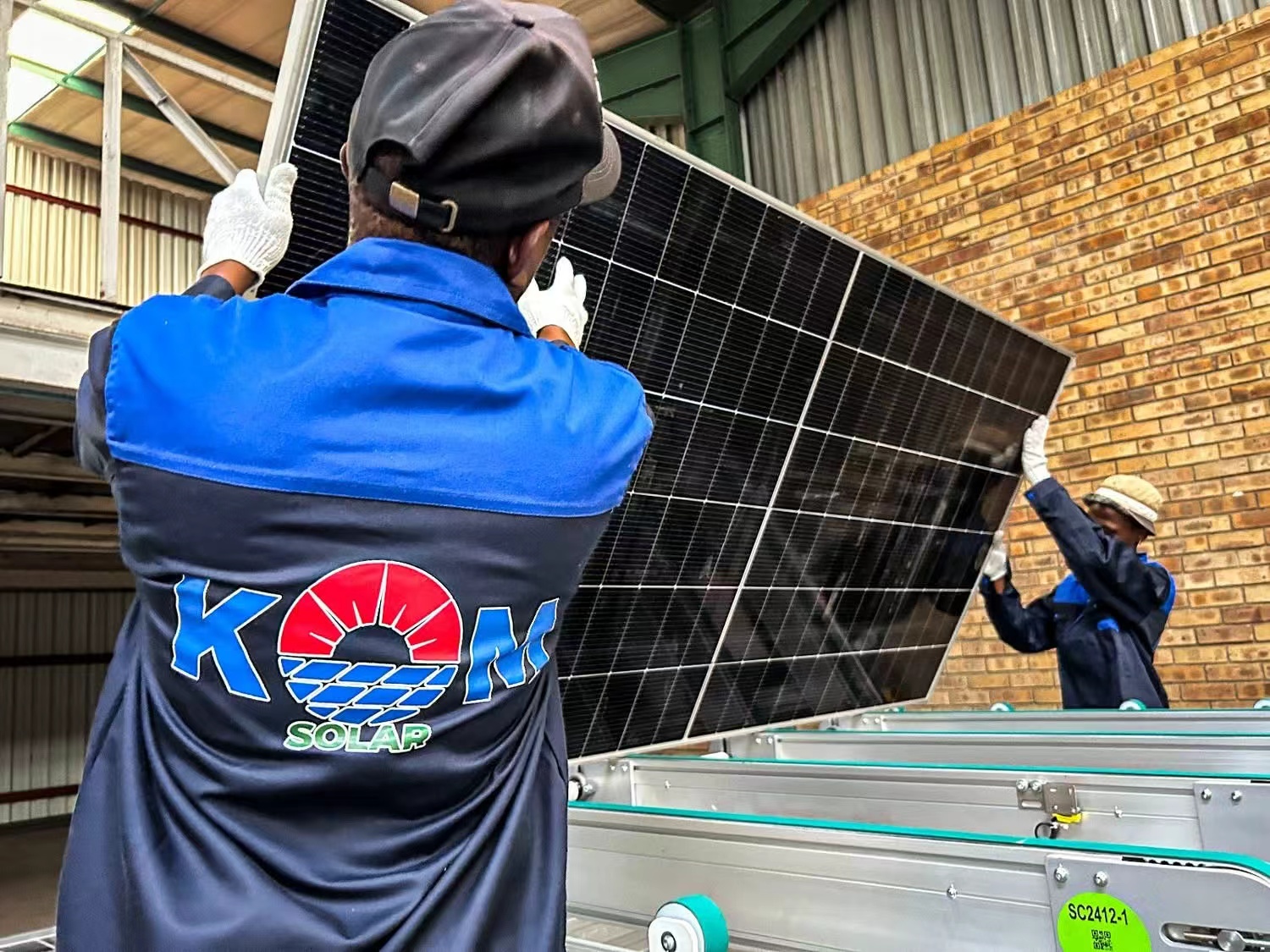 博茨瓦纳首个光伏组件厂投入运营 助博能源产业发展